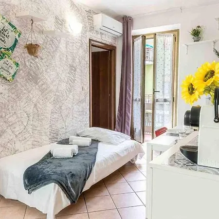 Апартаменты Comodo Alla Metro Ideale Per Coppie E Famiglie, Casa Costa *