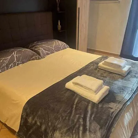 Apartmán Comodo Alla Metro Ideale Per Coppie E Famiglie, Casa Costa Collegno