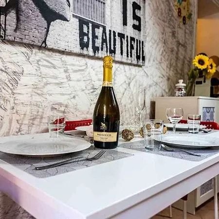 Comodo Alla Metro Ideale Per Coppie E Famiglie, Casa Costa Lejlighed