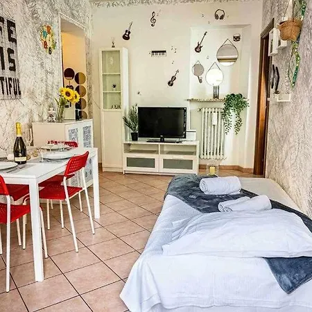 Apartmán Comodo Alla Metro Ideale Per Coppie E Famiglie, Casa Costa Collegno