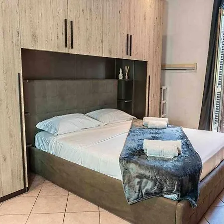 Comodo Alla Metro Ideale Per Coppie E Famiglie, Casa Costa Collegno